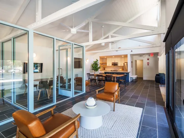 Creekwood, 22294 City Center Dr #2-2215, Hayward, CA 94541