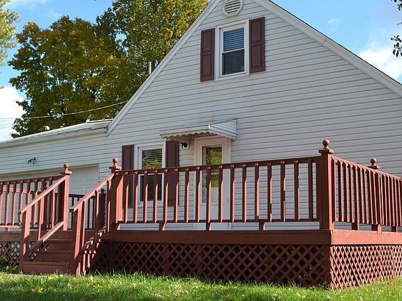 2nd image of 60 Vista Dr