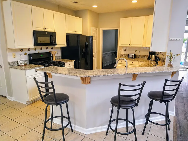 1467 Chamirey Dr SW — Photo 9
