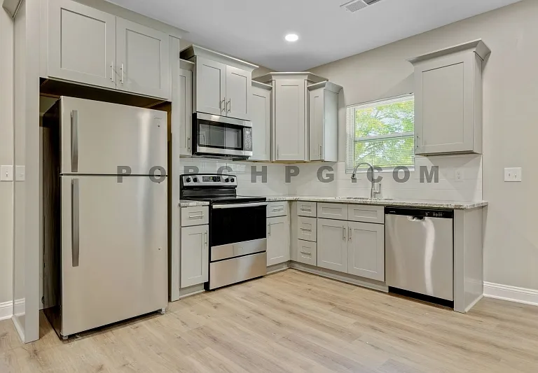 1211 Spring Creek St SW #B — Photo 6