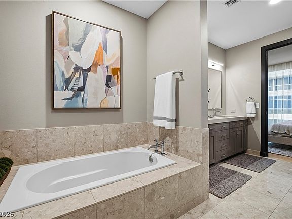 5th image of 4575 Dean Martin Dr Unit 307