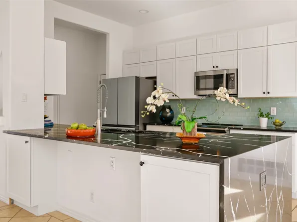 4725 Sundial Way, Santa Fe, NM 87507