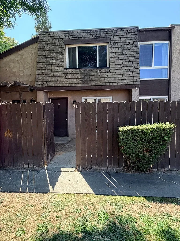 2 bed, 980 sqft, $1,450 — Photo 2