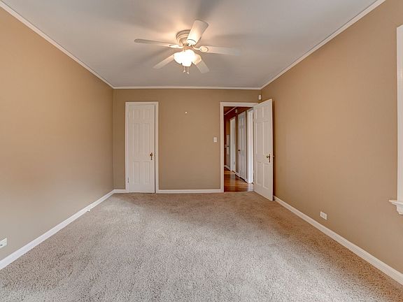 2nd image of 1208 S New Haven Ave