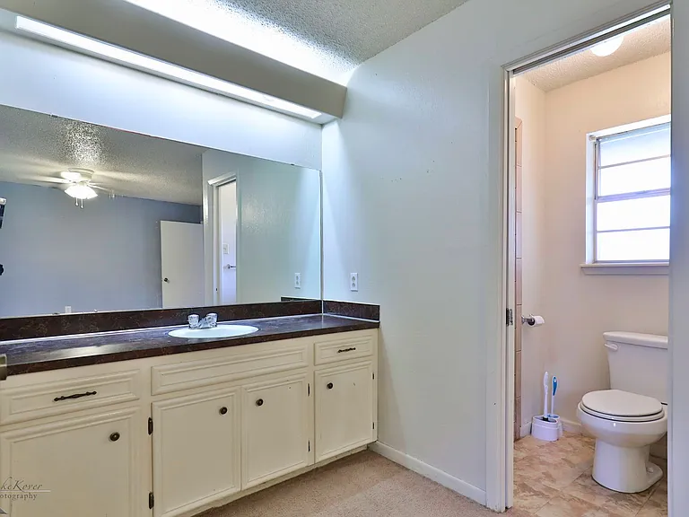 1117 Ruswood Dr — Photo 11