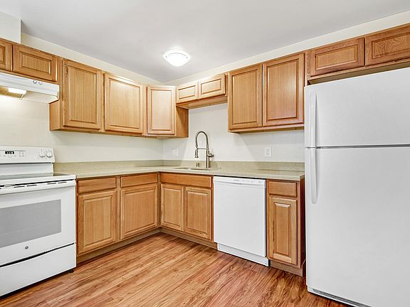 4th image of 1412 El Camino Real #4