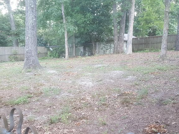 5th image of 8 Forestwood Dr