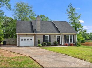 1758 Bridlewood Ct, Gastonia, NC 28054