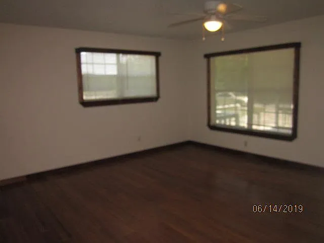 605 Jackson St — Photo 10