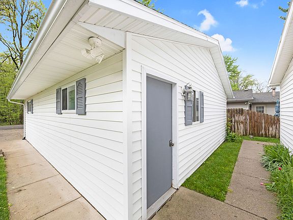 5th image of 11203 Macalpine Way