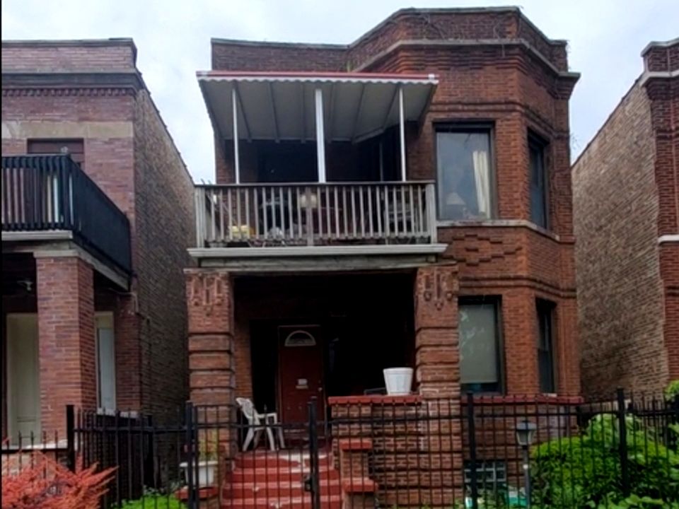 1st image of 158 N Leamington Ave