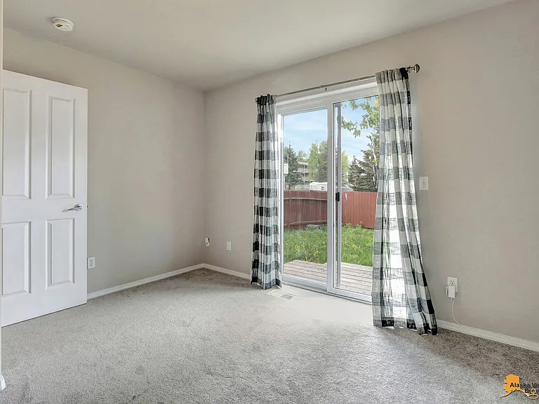 6524 Whispering Loop #B — Photo 30