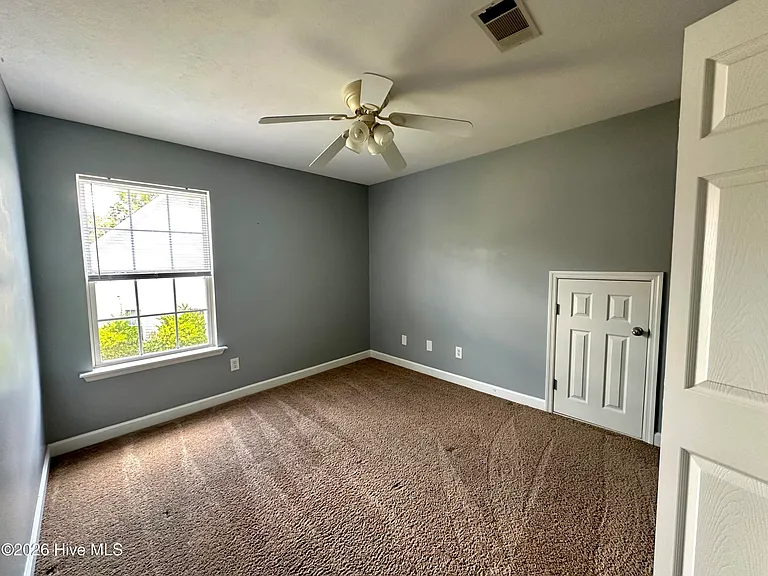 1305 Wickham Ct — Photo 26