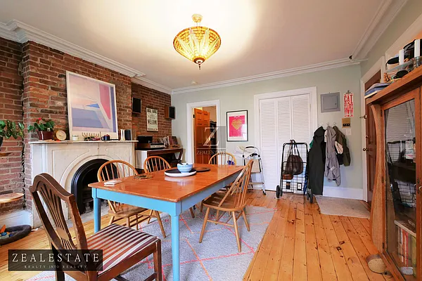 Rented by ZealEstate Group Inc | media 36