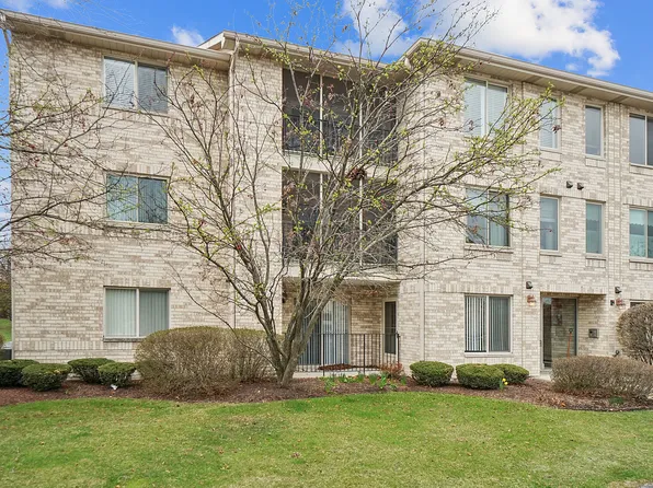 6825 Forestview Dr APT 3D, Oak Forest, IL 60452
