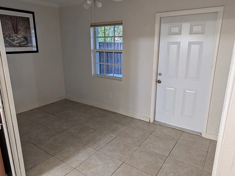 1037 SW 76th Ave #1037 — Photo 8