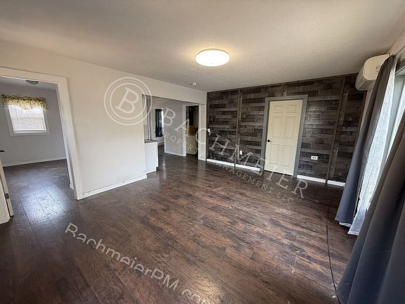 4th image of 120 SE 17th St