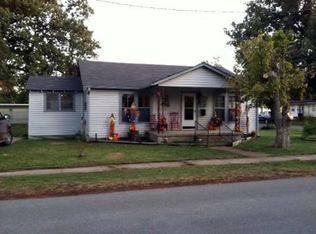 125 SE 4th St, Walnut Ridge, AR 72476