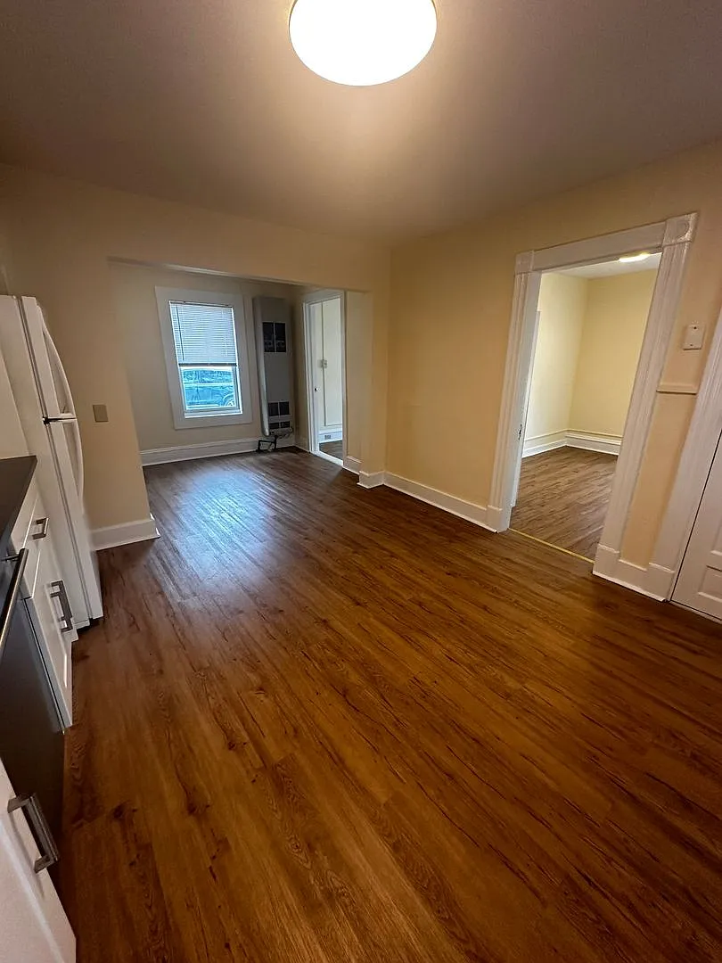 9 Lakeview Terrace — Photo 3