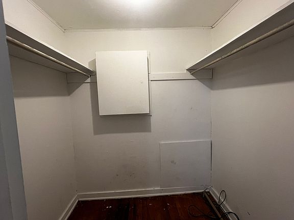 4th image of 420 Hickory St #B