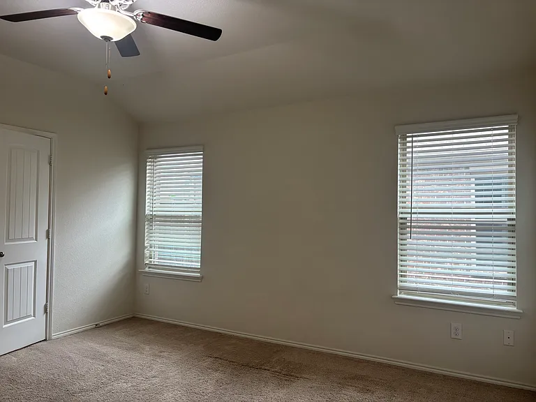 2065 Alamandine Ave — Photo 15