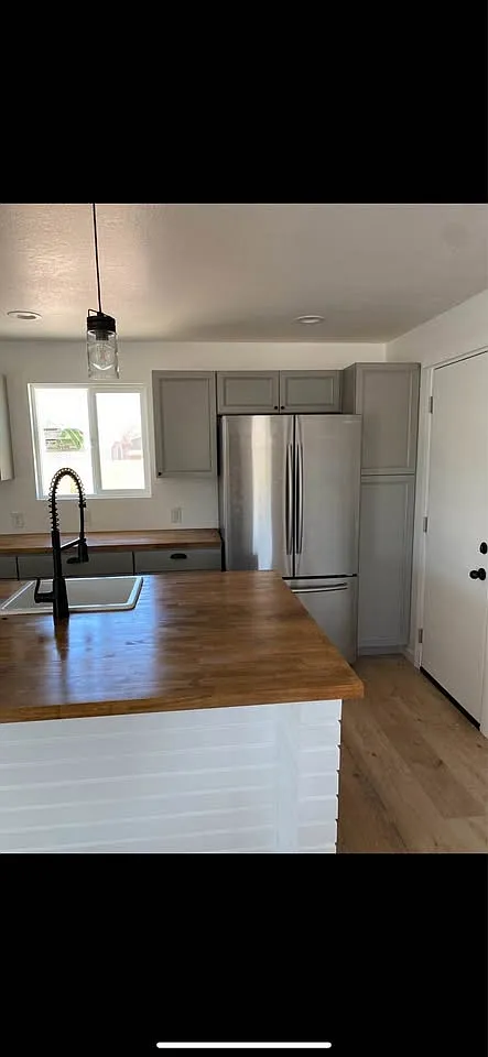 2 bed, 1000 sqft, $1,800 — Photo 4