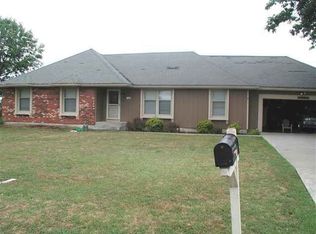 3114 SE 28th Ter, Topeka, KS 66605