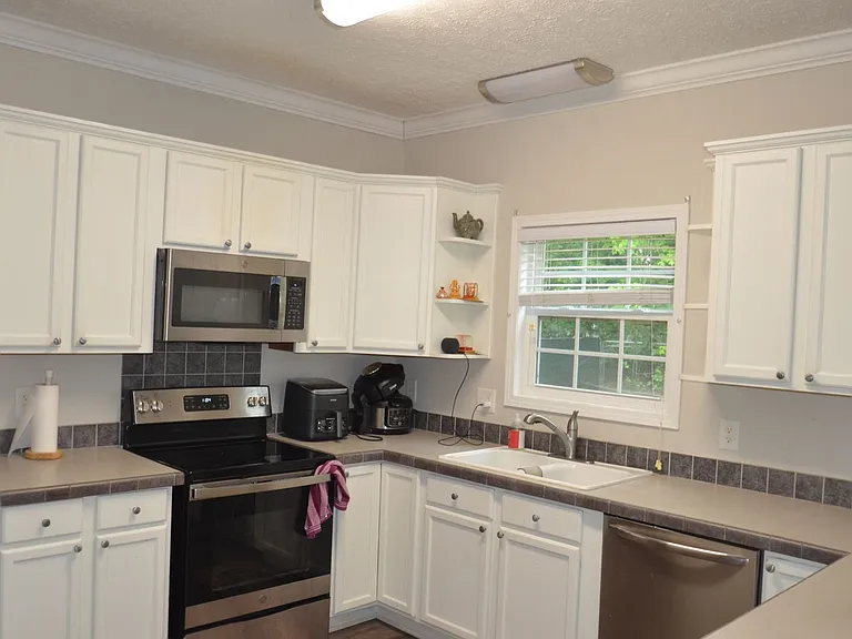 116 Justice St — Photo 24
