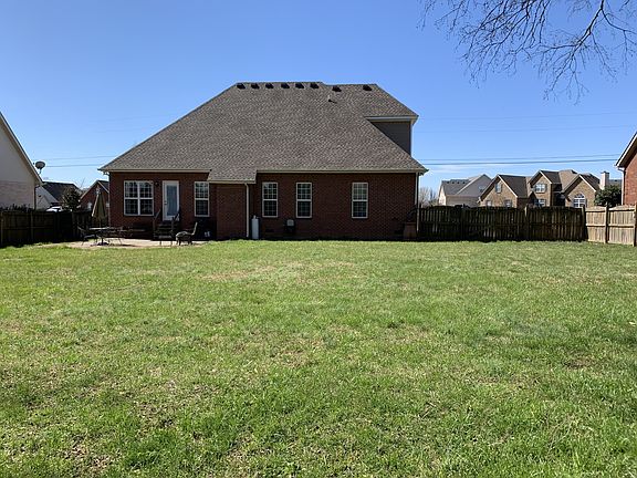 4th image of 7400 Cloverdale Way