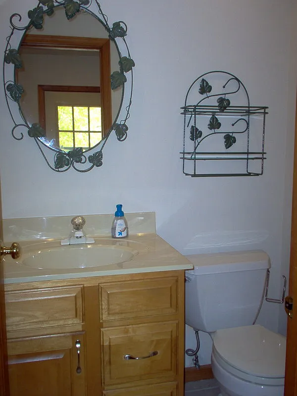 1555 Easy St photo 1