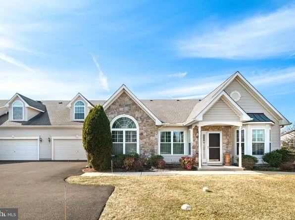 21 Shady Brook Dr #48, Langhorne, PA 19047