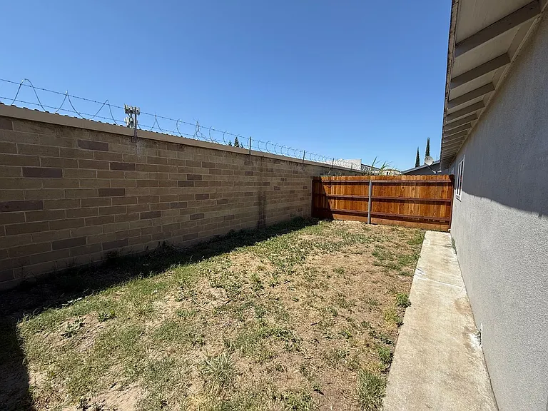 1713 Randazzo Ave — Photo 4