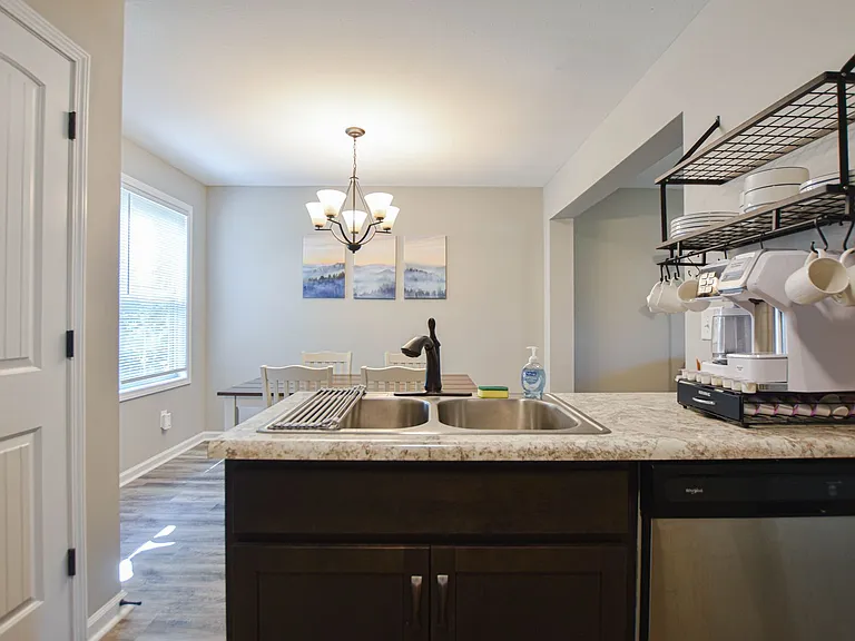 219 Smithson Ln — Photo 23