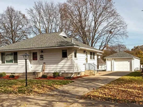1504 16th Ave NW, Rochester, MN 55901