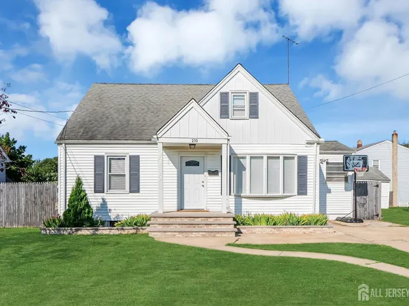210 Whalen St, Manville, NJ 08835