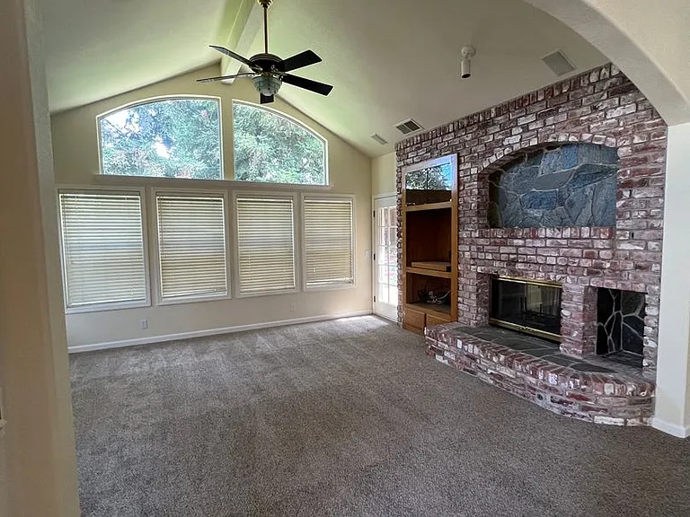 120 Heaton Ct — Photo 11