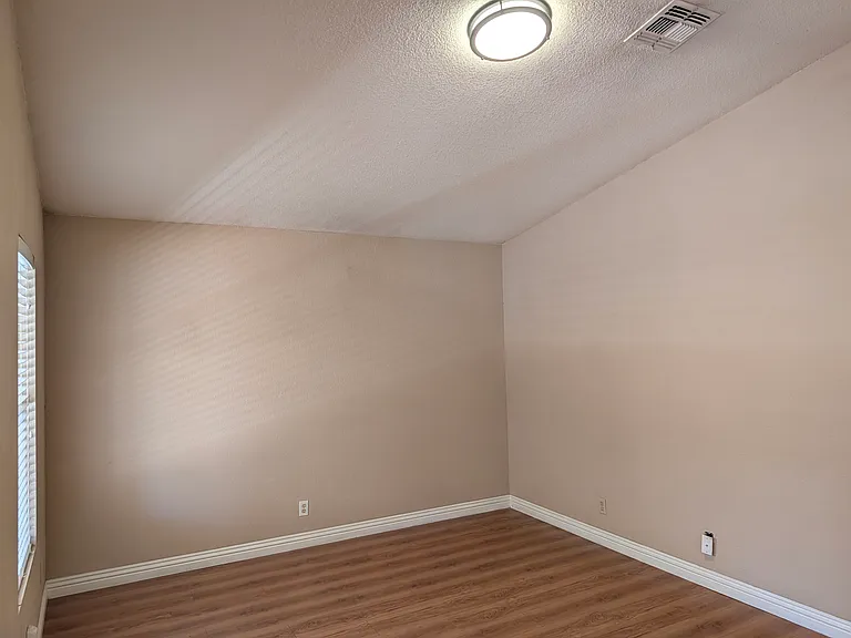 7825 Cherry River Dr — Photo 20