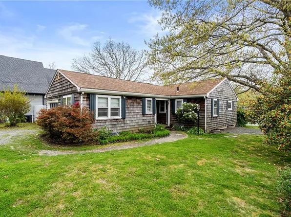 100 N River Dr, Narragansett, RI 02882