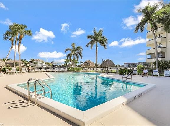 5th image of 591 Seaview Ct APT A510