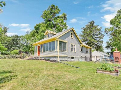 9515 Crestview Dr, Kansas City, MO, 64137