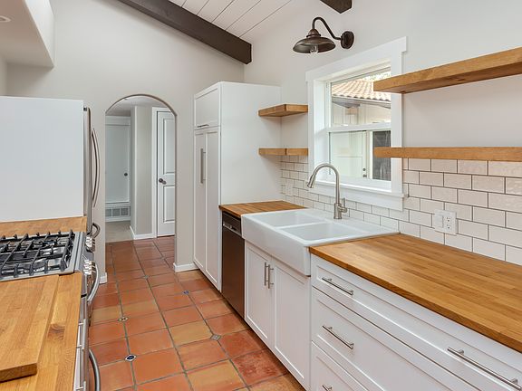 Updated Country Kitchen