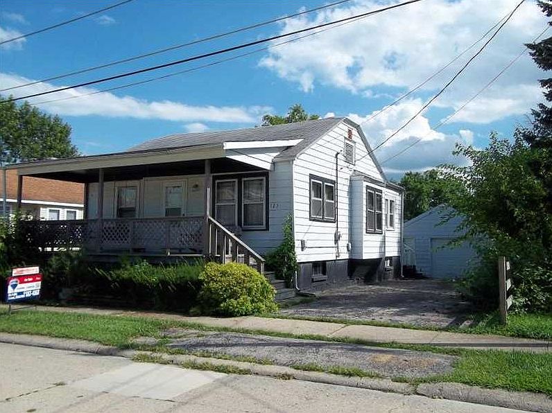1st image of 723 7th St