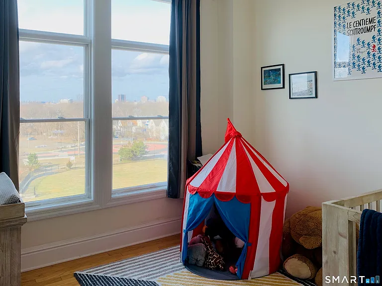 200 Harbour Close #514 — Photo 10