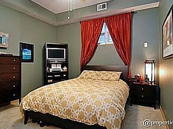 1818 W Ellen St APT 1, Chicago, IL 60622