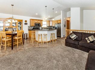 4990 55th St S, Fargo, ND 58104