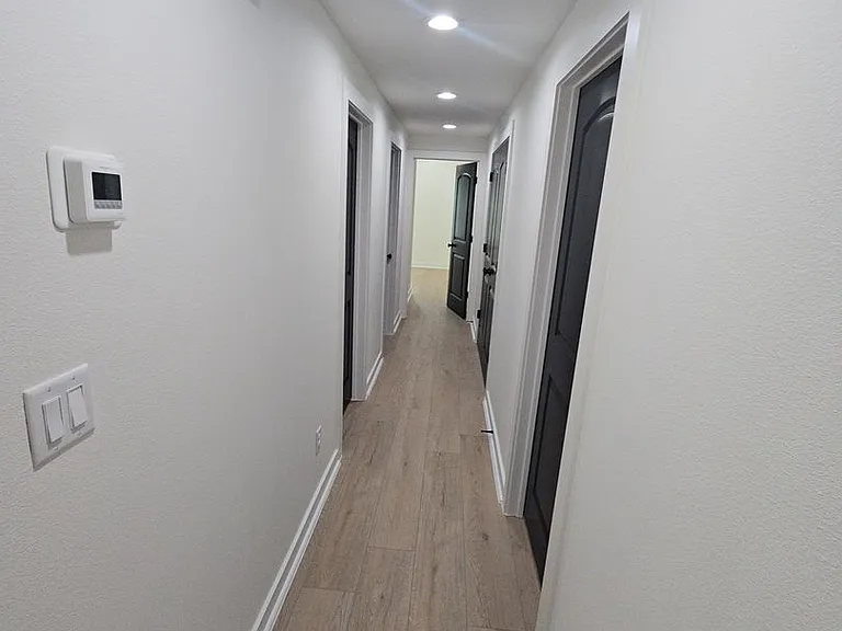 8101 Venus St — Photo 17