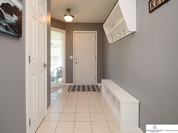 4th image of 15821 Timberlane Dr