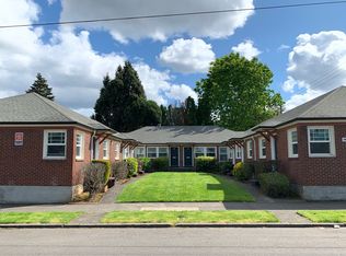 Alameda Court by Star Metro, Portland, OR 97211