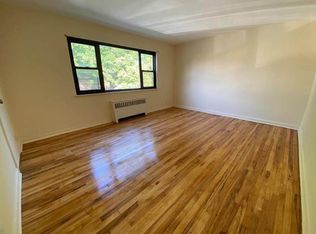 116-23 169th St #1, Jamaica, NY 11434