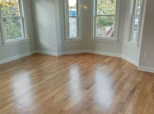 355 Adams St UNIT R, Dorchester, MA 02122